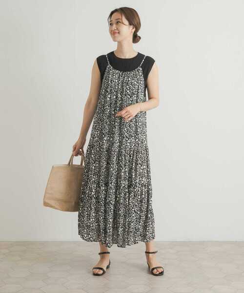 URBAN RESEARCH DOORS（アーバンリサーチドアーズ）の「リトルフラワープリーツキャミワンピース（ワンピース・レディース・ネイビー/ブラック・MEDIUM）」の13枚目の写真