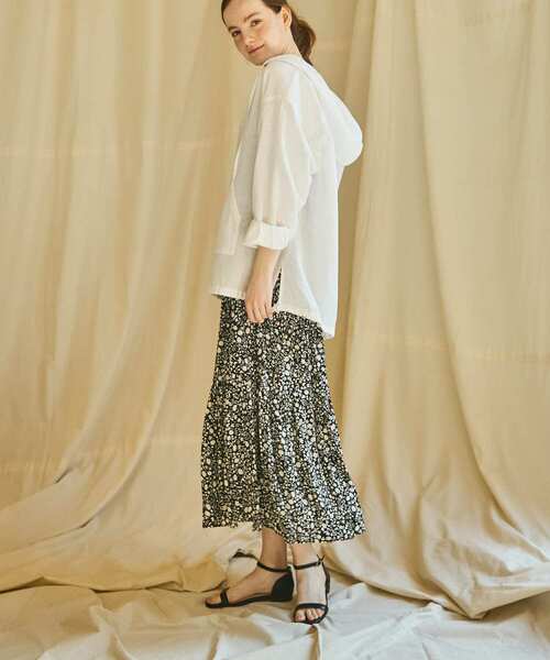 URBAN RESEARCH DOORS（アーバンリサーチドアーズ）の「リトルフラワープリーツキャミワンピース（ワンピース・レディース・ネイビー/ブラック・MEDIUM）」の18枚目の写真