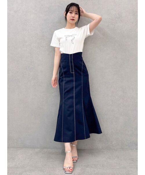 dazzlin(ダズリン)の「ステッチラインマーメイドスカート(スカート・レディース・インディゴブルー/ブラウン/チャコールグレー/ブラック・SMALL/MEDIUM)」の7枚目の写真