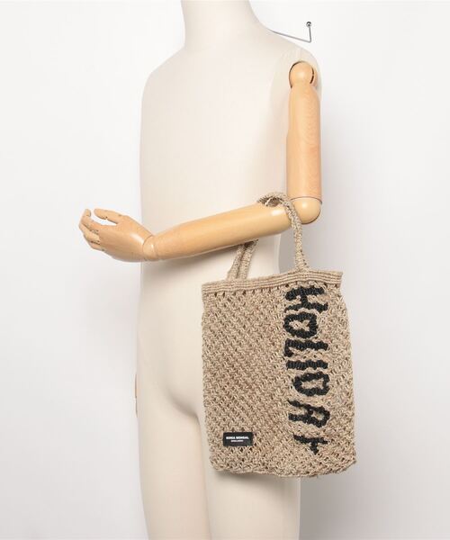 MAISON mou（メゾンムー）の「【SONIA BENGAL/ソニアベンガル】手編みシーグラス・LETTER TOTE（トートバッグ・レディース・ピンク系その他/イエロー/ネイビー/ナチュラル・FREE）」の8枚目の写真