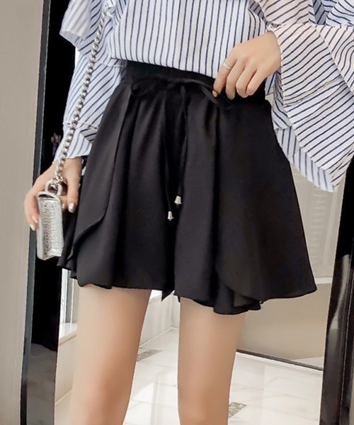 Amulet(アミュレット)の「シフォンショートパンツ(その他パンツ・レディース・ブラック/ベージュ・XL/L/M)」の1枚目の写真