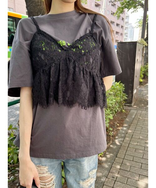 EVRIS(エヴリス)の「【WEB限定】レースビスチェSETTシャツ(Tシャツ/カットソー・レディース・グレー/ホワイト・FREE)」の13枚目の写真