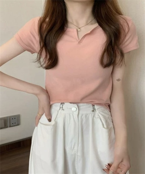 FREE STYLISTS（フリー スタイリスト）の「スリットネック  ショート丈Tシャツ（Tシャツ/カットソー・レディース・グレー/ブラック/ホワイト・L/M/XL）」の15枚目の写真