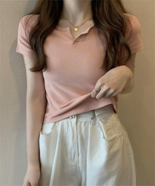 FREE STYLISTS（フリー スタイリスト）の「スリットネック  ショート丈Tシャツ（Tシャツ/カットソー・レディース・グレー/ブラック/ホワイト・L/M/XL）」の18枚目の写真