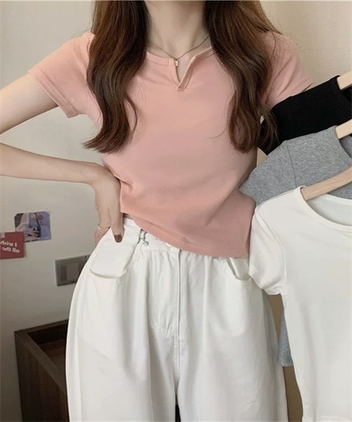 FREE STYLISTS（フリー スタイリスト）の「スリットネック  ショート丈Tシャツ（Tシャツ/カットソー・レディース・グレー/ブラック/ホワイト・L/M/XL）」の21枚目の写真