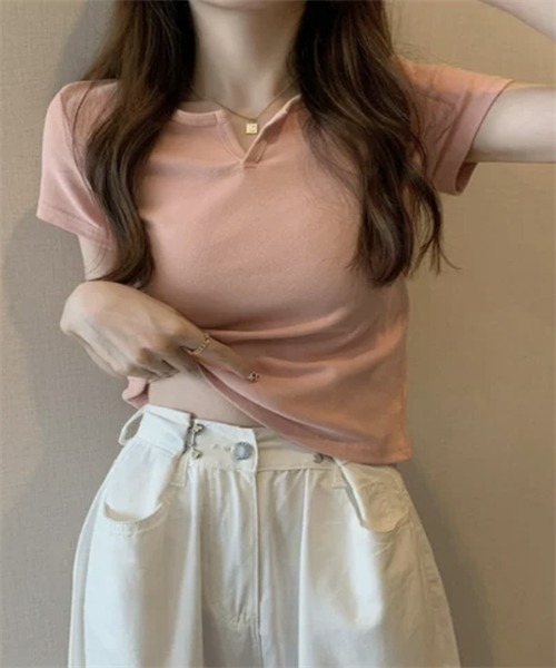 FREE STYLISTS（フリー スタイリスト）の「スリットネック  ショート丈Tシャツ（Tシャツ/カットソー・レディース・グレー/ブラック/ホワイト・L/M/XL）」の19枚目の写真
