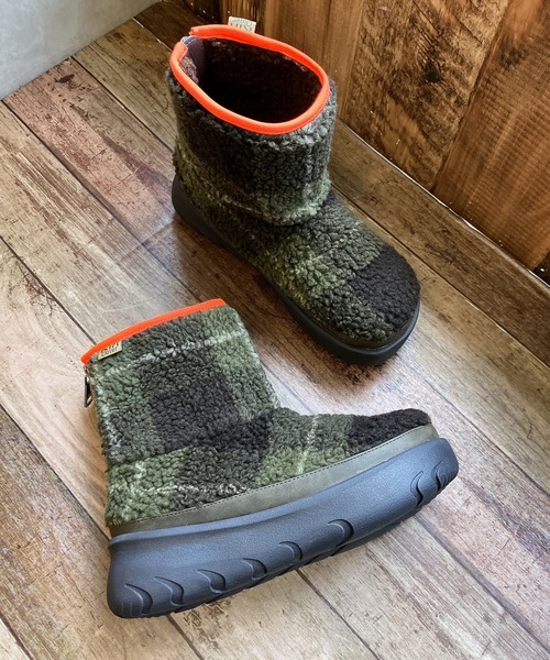 Rin clover（リンクローバー）の「厚底 モコモコあたたか バックファスナー ショートブーツ（ブーツ・レディース・ブラウン/カーキ・S/M/L/LL）」の3枚目の写真