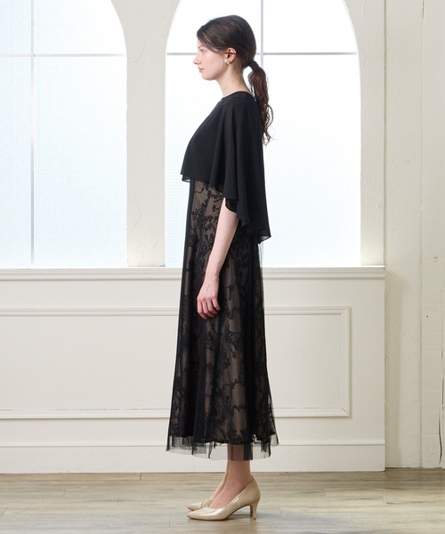 AIMER（エメ）の「ケープ付きチュールレース刺繍パーティードレス　結婚式　お呼ばれ　ドレス　20代 30代 40代 50代（ドレス・レディース・ネイビー/ブラック・MEDIUM/LARGE/X-LARGE）」の14枚目の写真