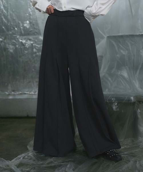 HARE(ハレ)の「タックプリーツスウェットパンツ(HARE)(スウェットパンツ・レディース・ブラック/ブルー系その他・FREE)」の2枚目の写真