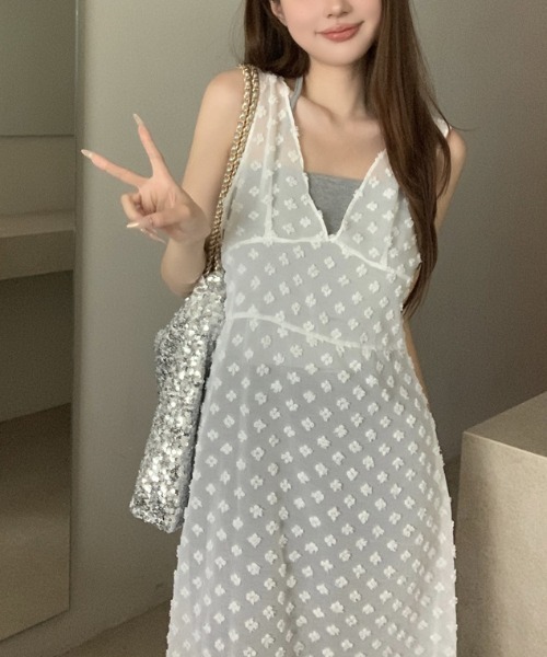 gossip!ロサンゼルス(ゴシップロサンゼルス)の「ミディ丈シアーワンピース(ワンピース・レディース・ホワイト/ブラック・FREE)」の12枚目の写真