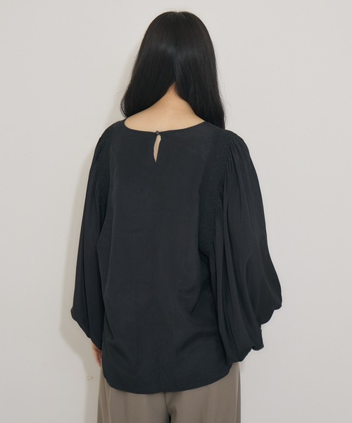 KATHARINE ROSS(キャサリンロス)の「【KATHARINE ROSS】キュプラ混ステッチギャザーブラウス(シャツ/ブラウス・レディース・グリーン/ブラック・MEDIUM)」の18枚目の写真
