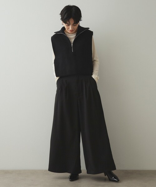 OPAQUE.CLIP(オペークドットクリップ)の「サイドスリットワイドパンツ【洗濯機洗い可】(その他パンツ・レディース・ブラック/ライトベージュ・38/40/42)」の4枚目の写真