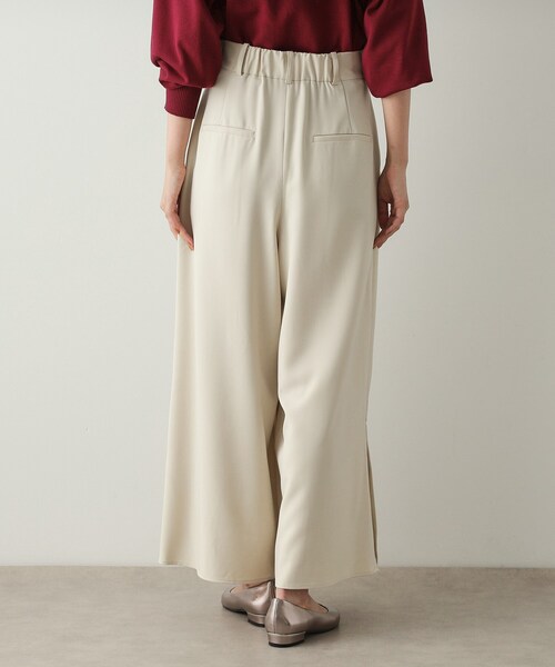 OPAQUE.CLIP(オペークドットクリップ)の「サイドスリットワイドパンツ【洗濯機洗い可】(その他パンツ・レディース・ブラック/ライトベージュ・38/40/42)」の13枚目の写真