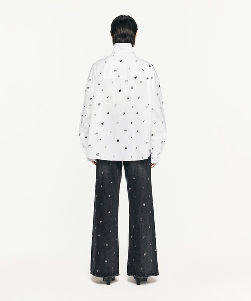 【セール】3D Butterfly Embroidered Shirt / バタフライシャツ(シャツ/ブラウス)|JNBY(ジェーエヌビーワイ) 【セール】3D Butterfly Embroidered Shirt / バタフライシャツ(シャツ/ブラウス)|JNBY(ジェーエヌビーワイ)