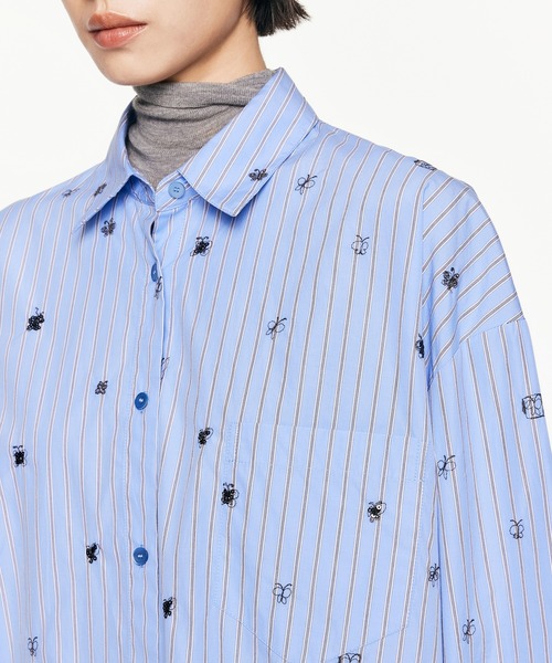 【セール】3D Butterfly Embroidered Shirt / バタフライシャツ(シャツ/ブラウス)|JNBY(ジェーエヌビーワイ) 【セール】3D Butterfly Embroidered Shirt / バタフライシャツ(シャツ/ブラウス)|JNBY(ジェーエヌビーワイ)
