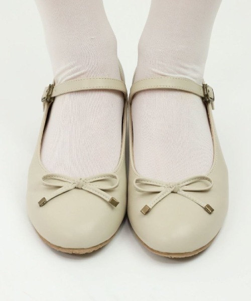 F i.n.t（フィント）の「【WEB限定SS,LLサイズあり】ストラップ付リボンバレエシューズ/fint　フィント（パンプス・レディース・ピンク/ブラウン/ブラック/クリーム・SS/LL/L/M/S）」の14枚目の写真