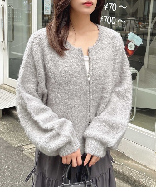 INGNI（イング）の「ブークレーシャギージップニットカーディガン（カーディガン/ボレロ・レディース・アイボリー/グレー/ブルー/レッド・M）」の2枚目の写真