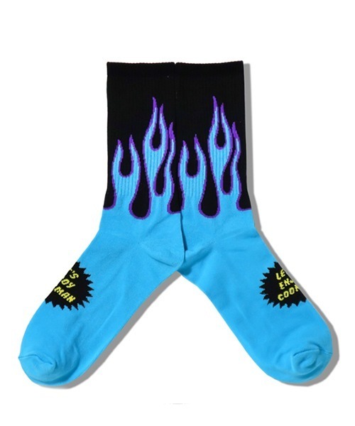 COOKMAN(クックマン)の「Cookman クックマン ソックス Crew Socks Flame ファイアーパターン ソックス(ソックス/靴下・メンズ・ブラック×グレー/ブラック×ホワイト/ブルー/ホワイト×ブラック/ブラック×レッド/ブラック×ブラック/ブラック×ブルー・FREE)」の6枚目の写真