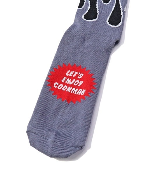 COOKMAN(クックマン)の「Cookman クックマン ソックス Crew Socks Flame ファイアーパターン ソックス(ソックス/靴下・メンズ・ブラック×グレー/ブラック×ホワイト/ブルー/ホワイト×ブラック/ブラック×レッド/ブラック×ブラック/ブラック×ブルー・FREE)」の16枚目の写真