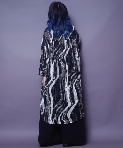 rovtski(ロフトスキー)の「マーブル模様ロングブラウス(シャツ/ブラウス・レディース・ブラック・FREE)」の3枚目の写真