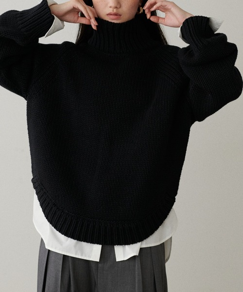 LARUTA(ラルータ)の「【LARUTA】ハンド風ラウンドヘムニットプルオーバー(ニット/セーター・レディース・サックスブルー/ブラック/アイボリー/キャメル・FREE)」の1枚目の写真