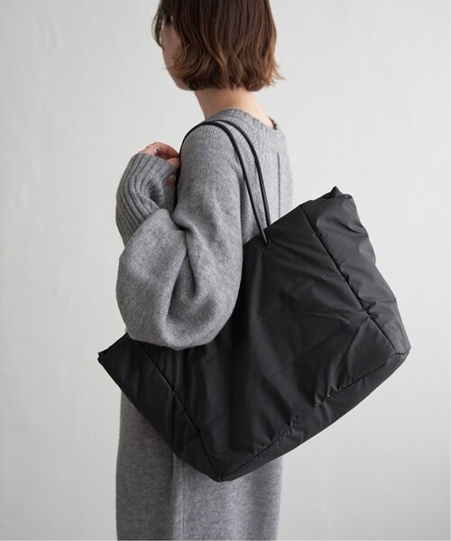 notch.(ノッチ)の「パテッドトートバッグ(トートバッグ・レディース・シルバー系/ベージュ/ブラック・ONESIZE)」の7枚目の写真