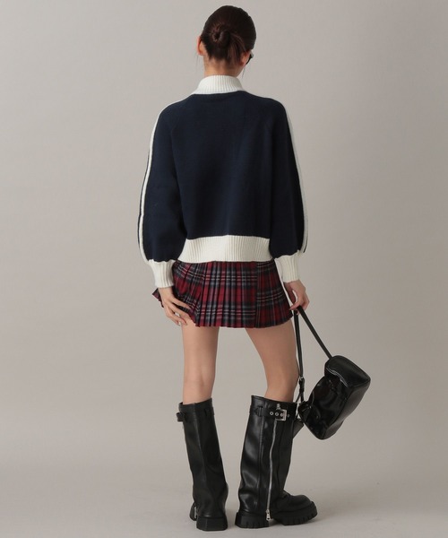 FOREVER 21（フォーエバー トゥエンティーワン）の「【2024FW】トラックジップニット（ニット/セーター・レディース・グレー/ネイビー/ベージュ・FREE）」の6枚目の写真