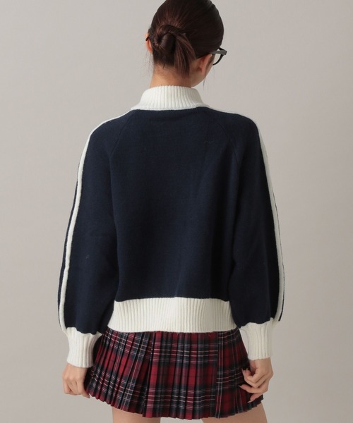 FOREVER 21（フォーエバー トゥエンティーワン）の「【2024FW】トラックジップニット（ニット/セーター・レディース・グレー/ネイビー/ベージュ・FREE）」の9枚目の写真