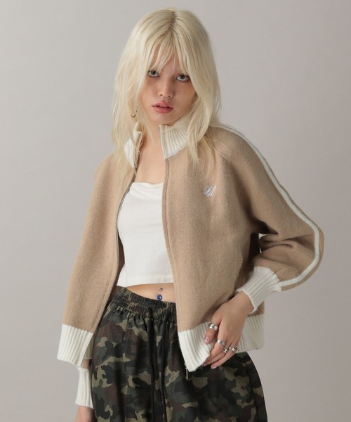 FOREVER 21（フォーエバー トゥエンティーワン）の「【2024FW】トラックジップニット（ニット/セーター・レディース・グレー/ネイビー/ベージュ・FREE）」の19枚目の写真