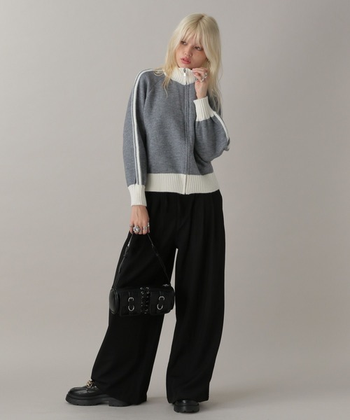 FOREVER 21（フォーエバー トゥエンティーワン）の「【2024FW】トラックジップニット（ニット/セーター・レディース・グレー/ネイビー/ベージュ・FREE）」の13枚目の写真