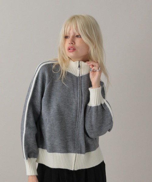 FOREVER 21（フォーエバー トゥエンティーワン）の「【2024FW】トラックジップニット（ニット/セーター・レディース・グレー/ネイビー/ベージュ・FREE）」の14枚目の写真