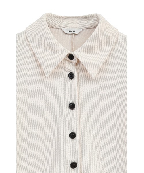 CLANE（クラネ）の「CLANE POWER SHOULDER POLO TOPS 17105-1292（ポロシャツ・レディース・オフホワイト/ブラウン/ブラック・1）」の14枚目の写真