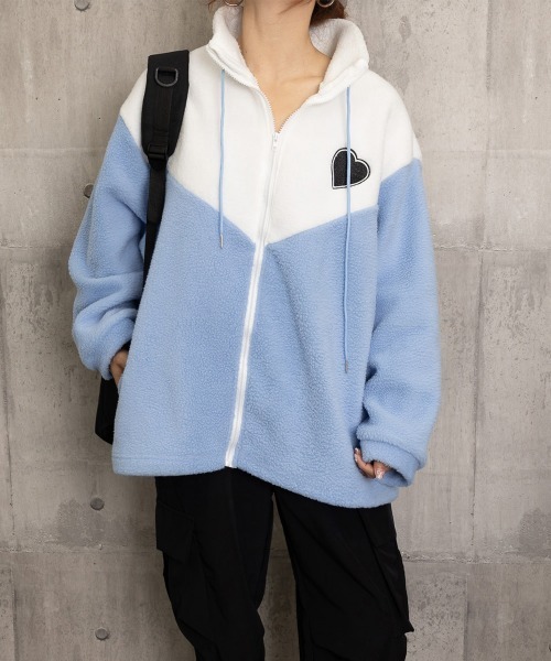 Miniministore（ミニミニストア）の「スタンドカラーボアジャケット バイカラー（ブルゾン・レディース・ブルー/ピンク・FREE）」の7枚目の写真