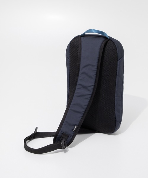 pacsafe(パックセーフ)の「PACKSAFE Pacsafe Vibe 325 sling pack パックセーフ バイブ ワンショルダー(ボディバッグ/ウエストポーチ・メンズ・ブラック/ネイビー・FREE)」の21枚目の写真