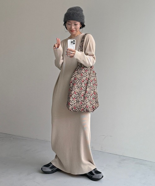 wee9s(ウィークス)の「【セルフカット可能】daily daily super stretch crew neck pleats one piece / デイリーデイリースーパーストレッチクルーネックプリーツワンピース(ワンピース・レディース・アッシュグレー/スカイブルー/ブラック/レッド/ネイビー/ボルドー/アイボリー/ダークグリーン・FREE/LONG)」の1枚目の写真