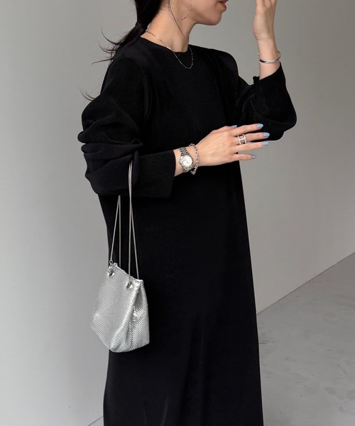 セルフカット可能】daily daily super stretch crew neck pleats one