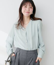 プチプラバー釦とろみブラウス