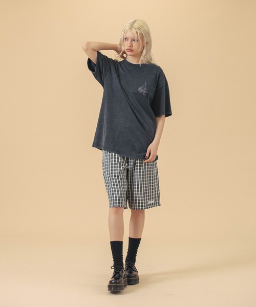 XLARGE（エクストララージ）の「MONKEY WRENCHERS S/S TEE（Tシャツ/カットソー・メンズ・パープル/ホワイト/ブラック・S/M/L/XL）」の6枚目の写真