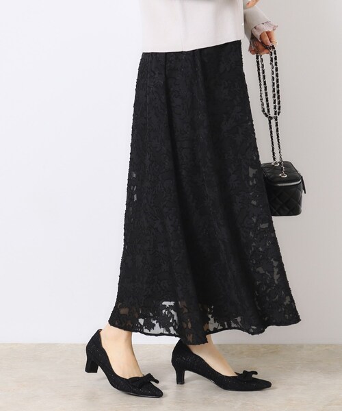 couture brooch（クチュールブローチ）の「【春の華やぎ無地見えスカート】カットジャカードフラワースカート（スカート・レディース・ブラック/アイボリー/ライトパープル・40/38/42/36）」の20枚目の写真