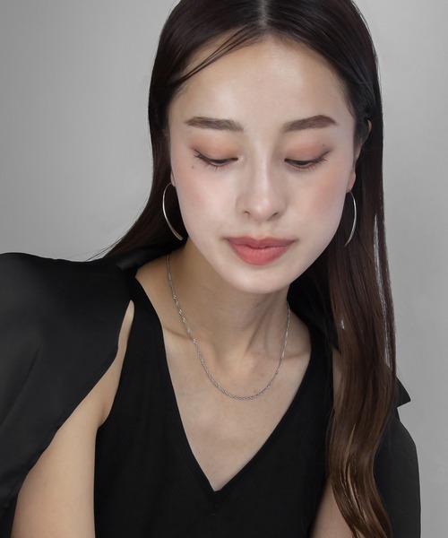 abaskdesign（アバスクデザイン）の「金属アレルギー対応 カーブラインフックピアス（ピアス（両耳用）・レディース・シルバー/ゴールド・FREE）」の8枚目の写真