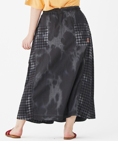 KRIFF MAYER(クリフメイヤー)の「チェックタイダイスカート(スカート・レディース・ブルー/レッド/ブラック・MEDIUM/LARGE)」の15枚目の写真