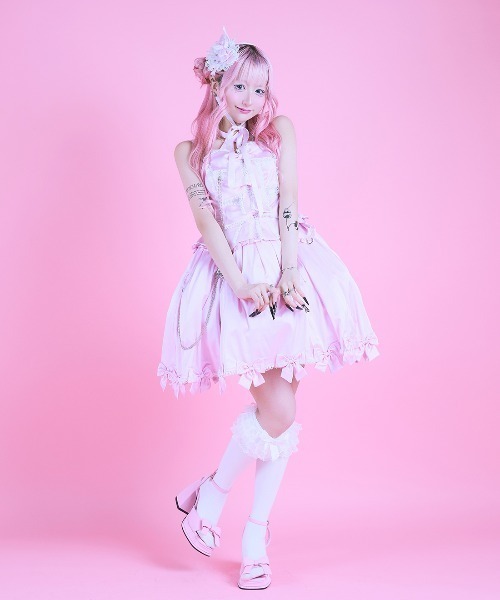 ★boohoo★ ビーズ ネックレス ディップ ヘム マキシ ワンピース セール】【S・Mサイズ展開】シアー刺繍キャミワンピース