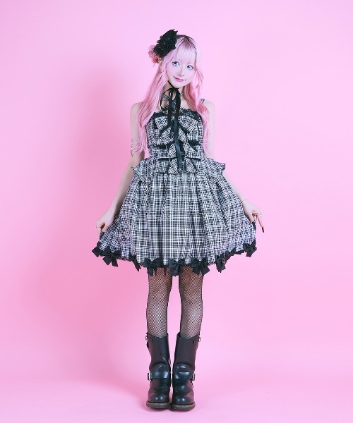 AVENCHUMU(アバンチュウム)の「Front ribbon chain one piece(ワンピース・レディース・ピンク/グレー/ブラック・FREE/S)」の10枚目の写真