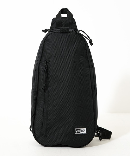NEW ERA(ニューエラ)の「【NEW ERA/ニューエラ】BODY BAG(ボディバッグ/ウエストポーチ・メンズ・ストーン/ブラック/ブラック系その他・FREE)」の2枚目の写真