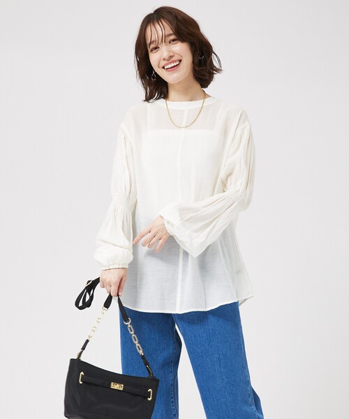 abahouse mavie(アバハウスマヴィ)の「キャンディスリーブ2WAYシアーブラウス/春服(シャツ/ブラウス・レディース・ブラック/サックスブルー/アイボリー/グリーン・フリー)」の2枚目の写真