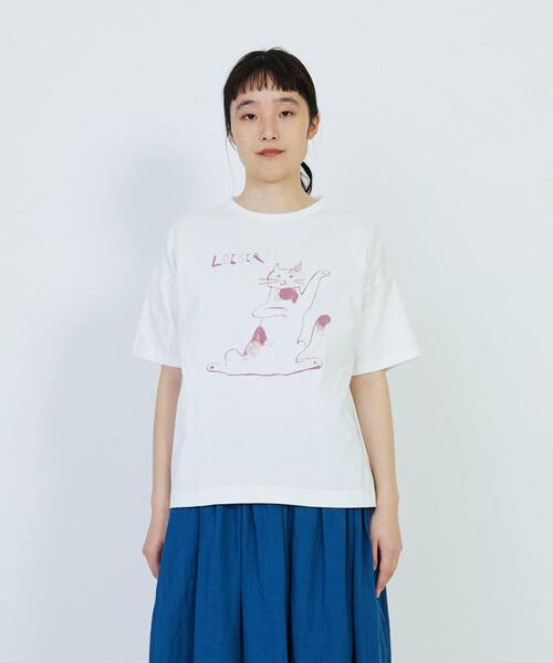 LOISIR（ロワズィール）の「イラストプリントTシャツ（Tシャツ/カットソー・レディース・オフホワイト/チャコールグレー/グレイッシュベージュ・FREE）」の22枚目の写真