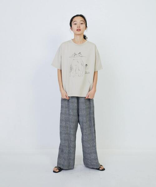 LOISIR（ロワズィール）の「イラストプリントTシャツ（Tシャツ/カットソー・レディース・オフホワイト/チャコールグレー/グレイッシュベージュ・FREE）」の17枚目の写真