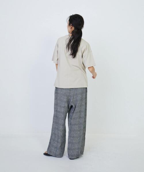 LOISIR（ロワズィール）の「イラストプリントTシャツ（Tシャツ/カットソー・レディース・オフホワイト/チャコールグレー/グレイッシュベージュ・FREE）」の15枚目の写真