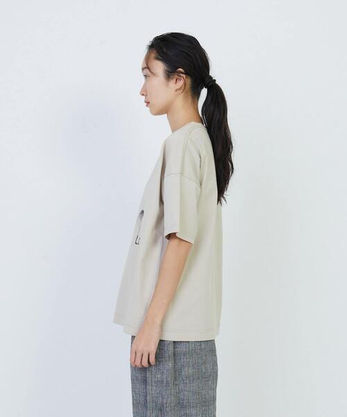 LOISIR（ロワズィール）の「イラストプリントTシャツ（Tシャツ/カットソー・レディース・オフホワイト/チャコールグレー/グレイッシュベージュ・FREE）」の13枚目の写真