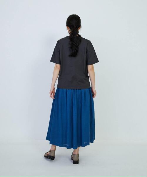 LOISIR（ロワズィール）の「イラストプリントTシャツ（Tシャツ/カットソー・レディース・オフホワイト/チャコールグレー/グレイッシュベージュ・FREE）」の6枚目の写真